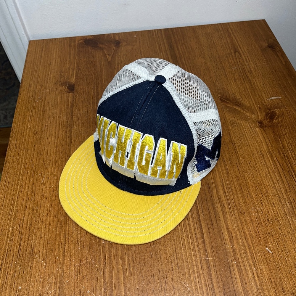 University of Michigan U of M OS - Picture 4 of 12